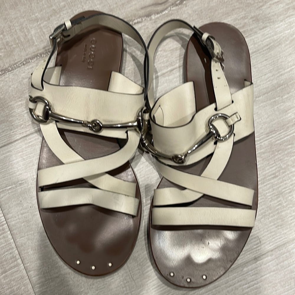 Gucci, size 7 1/2 white color
